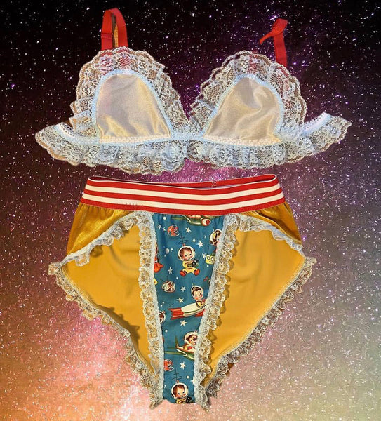 SET• Space Cadet Panties & Matching Bralette